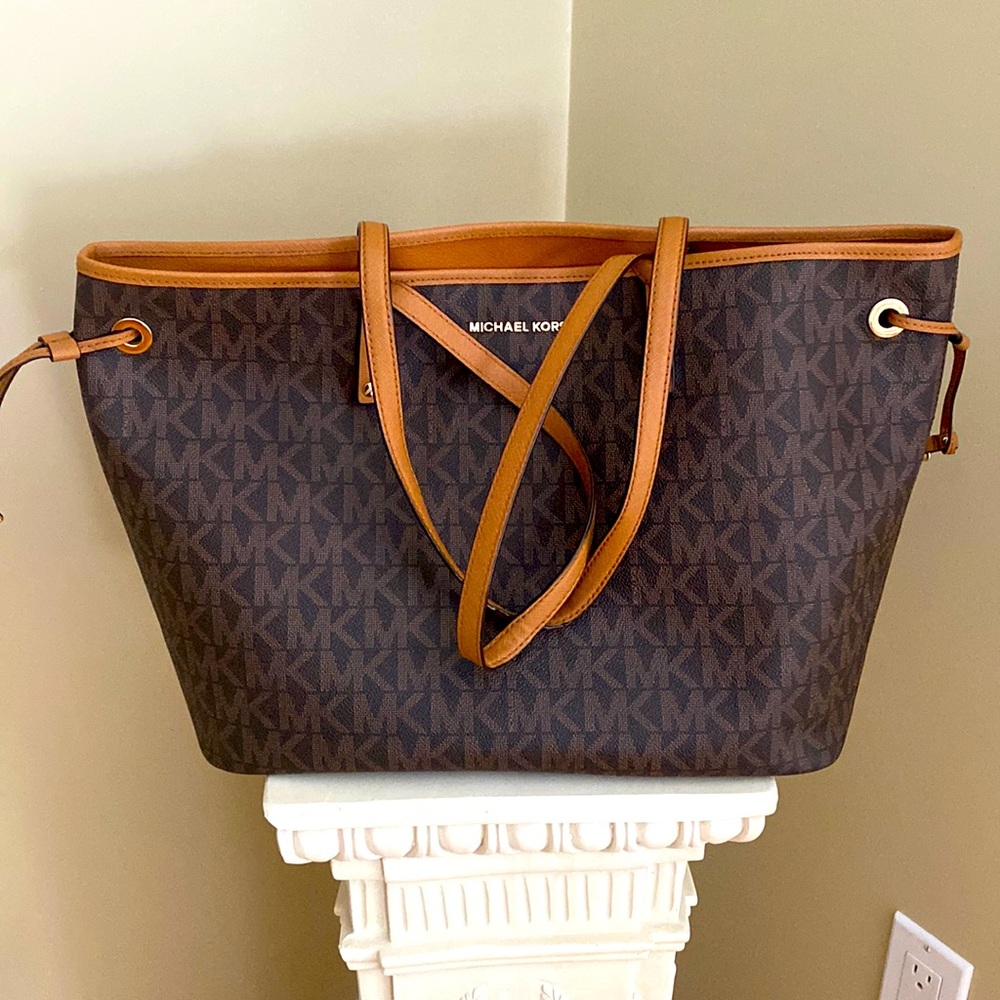 MK Tote large size